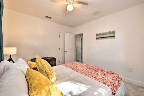 Bright, Pet-friendly Retreat In Avon Park!