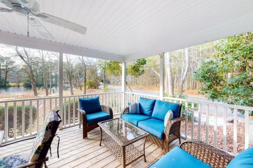Salt Pond -- 53 Schooner Village