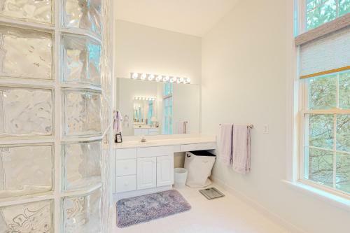 Salt Pond --- 408 Canal Way W