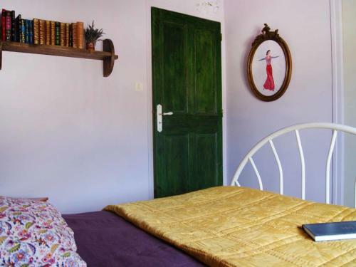 Holiday Home La Maison Du Brun Besignan