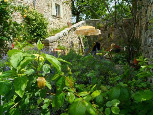 Holiday Home La Maison Du Brun Besignan