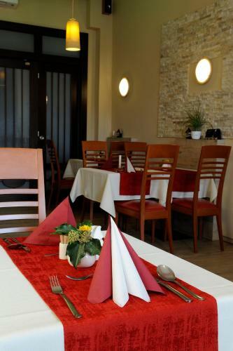 Hostal Wellness Penzion Krom??�? - Zlobice