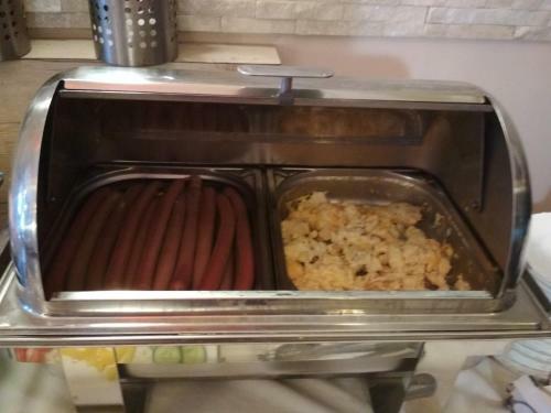 Hostal Wellness Penzion Krom??�? - Zlobice