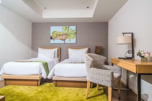 Hotel Summit Windmill Golf Residence