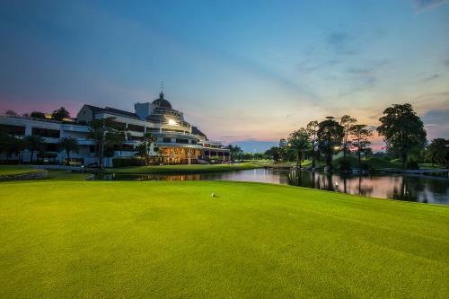 Hotel Summit Windmill Golf Residence