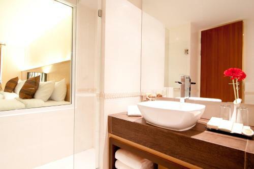 Grand Lord (boutique) Hotel