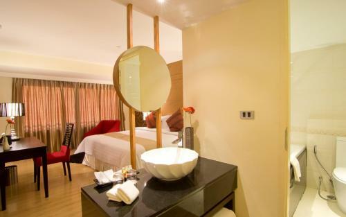 Grand Lord (boutique) Hotel