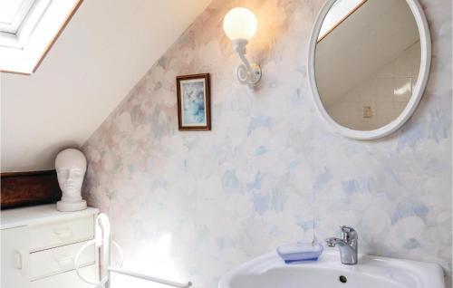 Holiday Home Chef Du Pont Rue Du Centre
