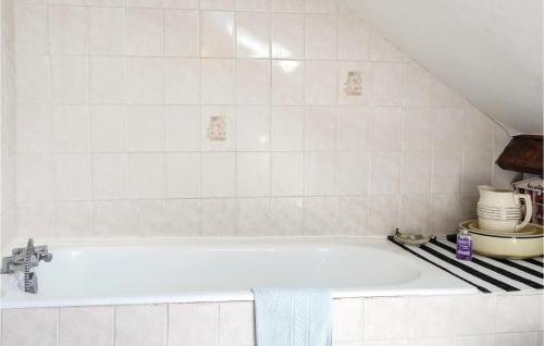 Holiday Home Chef Du Pont Rue Du Centre