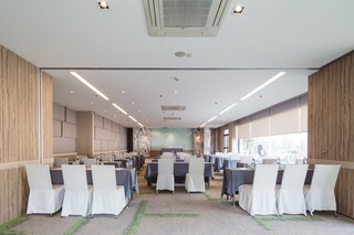 The Monmanee Hotel