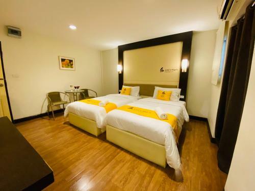 Hotel Lee's Mark Residence