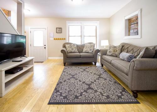 The Gray House By Gallaudet 4 Br