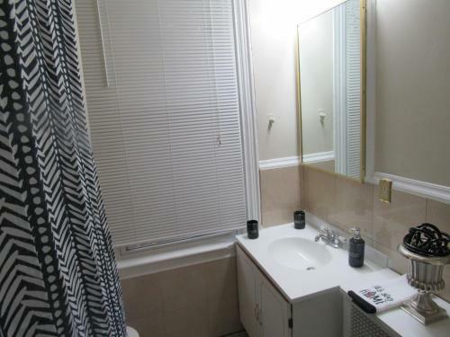 Federal Style Rowhome