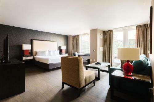 Hotel 2500 Penn, A Placemakr Experience