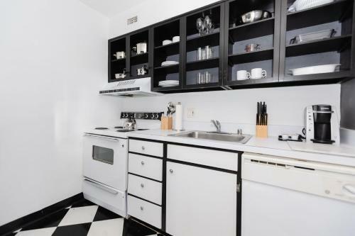 Hotel 2500 Penn, A Placemakr Experience