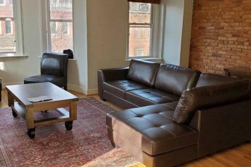 Apartamento Logan Circle Victorian 3-bedroom Duplex