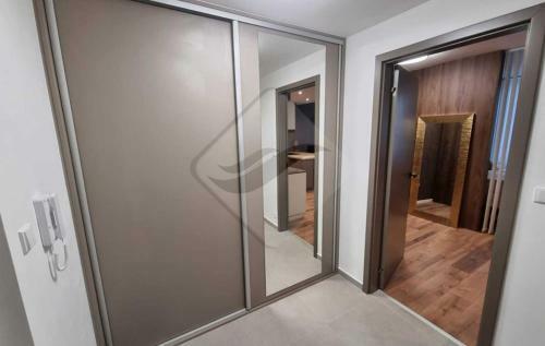 Luxury Apartment ?�?any