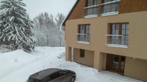 Nov� Apartm�n ?�?ky