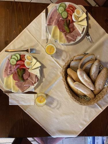 Hostal Penzion Restaurace Z�ti?�