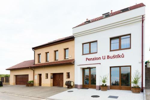 Hostal Penzion U Bu?t�k?
