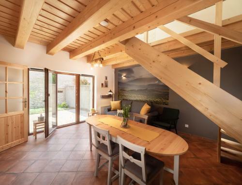 Apartamento Penzion Andel ?atov