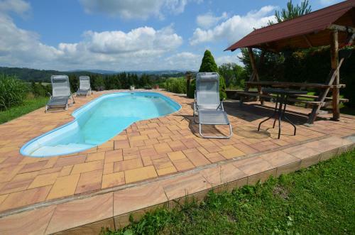 Poolincluced Holiday Home Mojer