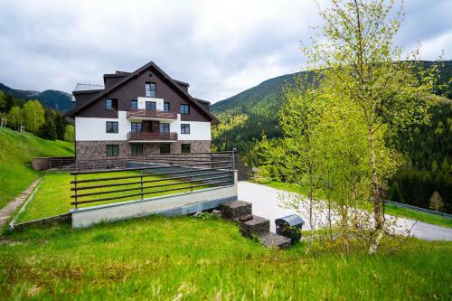 Apartm�n Svat� Petr