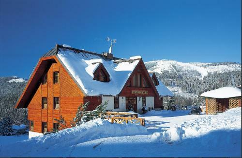 Hostal T?�l??kov� Pokoj Pension Kub?