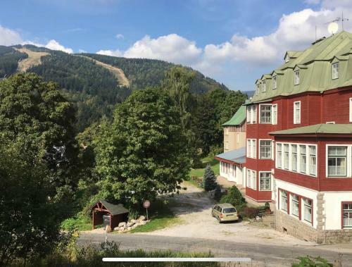 Magical Apartment Center With View