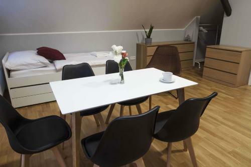 Labsk� 1912 - Apartm�ny ?pindler?v Ml�n
