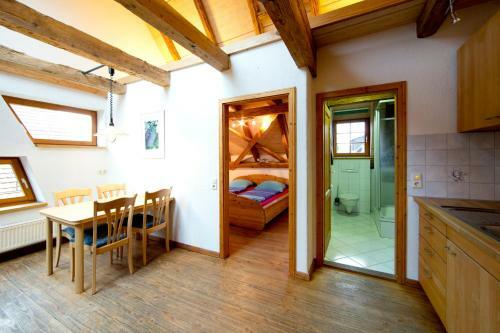 Apartamento Bioweingut Und Ferienwohnung