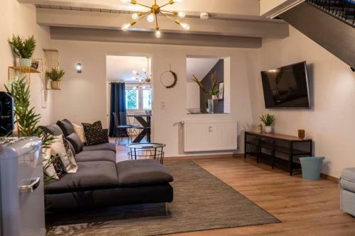 Modern Western - Apartment Blue
