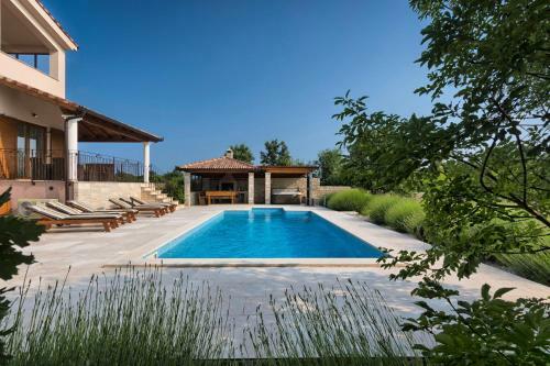 Villa Vila ?tokovci