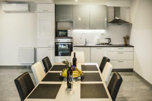 Villa Holiday Home Leko