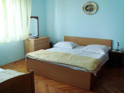 Apartment Sunshine Mali Rat-omis