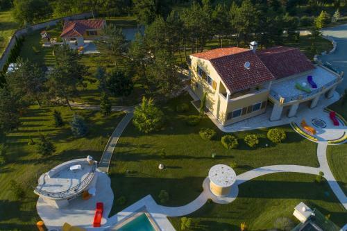 Villa Montepin Residence