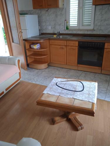 Apartments Suco