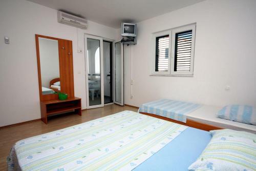 Apartments By The Sea Balica Rat, Omis - 4868