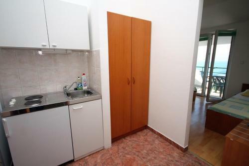 Apartments By The Sea Balica Rat, Omis - 4868