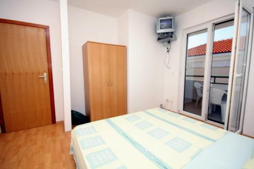 Apartments By The Sea Balica Rat, Omis - 4868