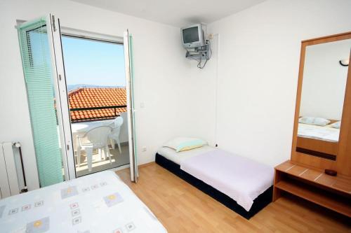 Apartments By The Sea Balica Rat, Omis - 4868