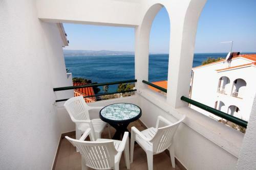 Apartments By The Sea Balica Rat, Omis - 4868