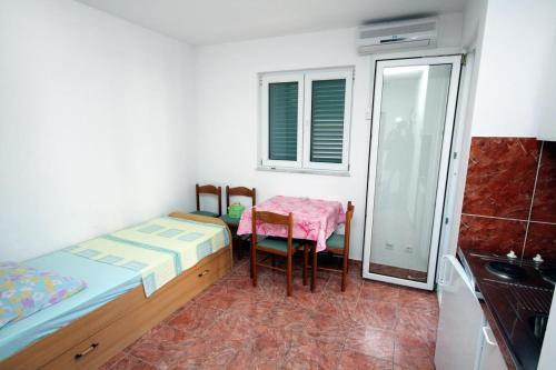 Apartments By The Sea Balica Rat, Omis - 4868