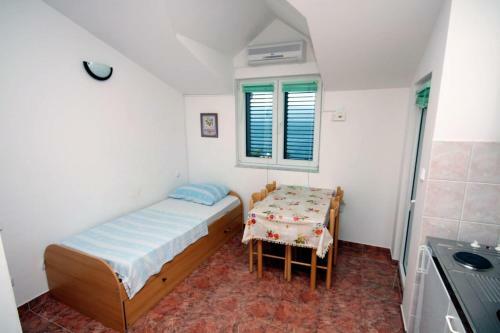 Apartments By The Sea Balica Rat, Omis - 4868