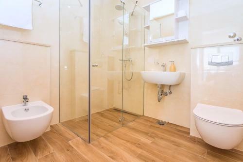 Villa Mia With Private Pool, Whirlpool, Gym, Sauna, Seaviews