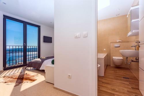 Villa Mia With Private Pool, Whirlpool, Gym, Sauna, Seaviews