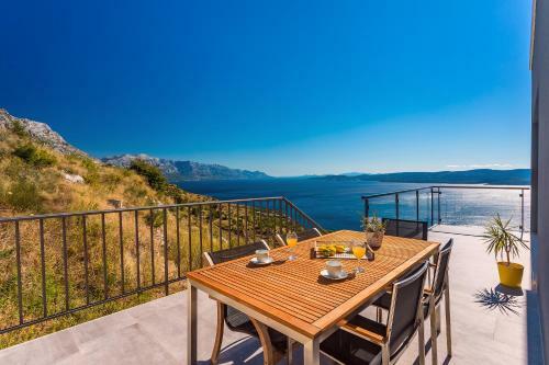 Villa Mia With Private Pool, Whirlpool, Gym, Sauna, Seaviews
