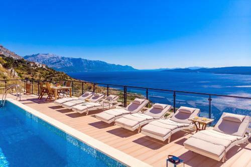 Villa Mia With Private Pool, Whirlpool, Gym, Sauna, Seaviews
