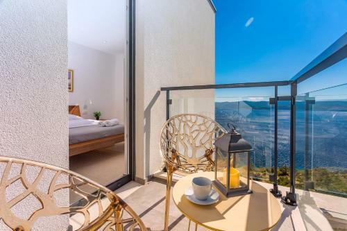 Villa Mia With Private Pool, Whirlpool, Gym, Sauna, Seaviews