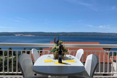 Apartment 3 With Pool And Amazing Sea View
